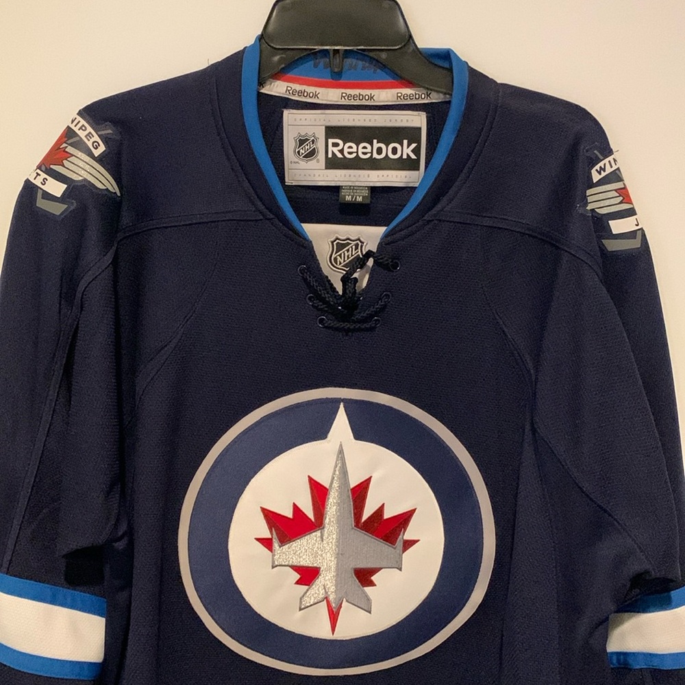 COPY - Winnipeg Jets NHL Hockey Jersey. Men’s Size M. NWOT - Picture 5 of 8
